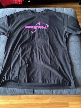 Market Tee NWOT